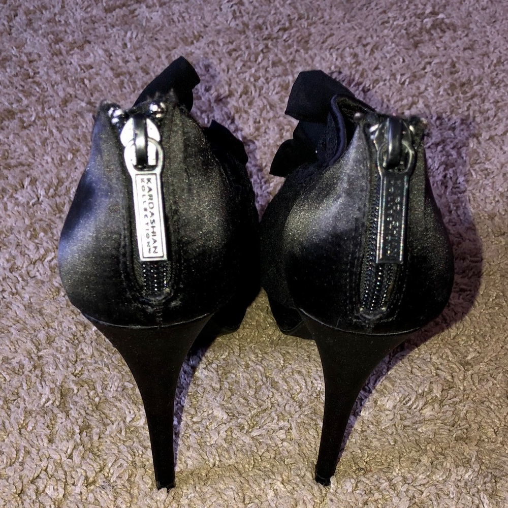 Shoes - Picture 5 of 8